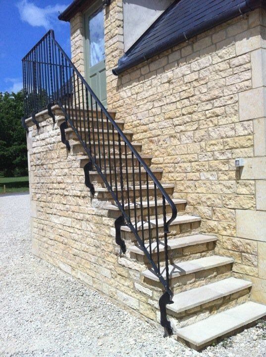 Access rails to existing staircase