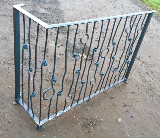 Rails for an artist's studio