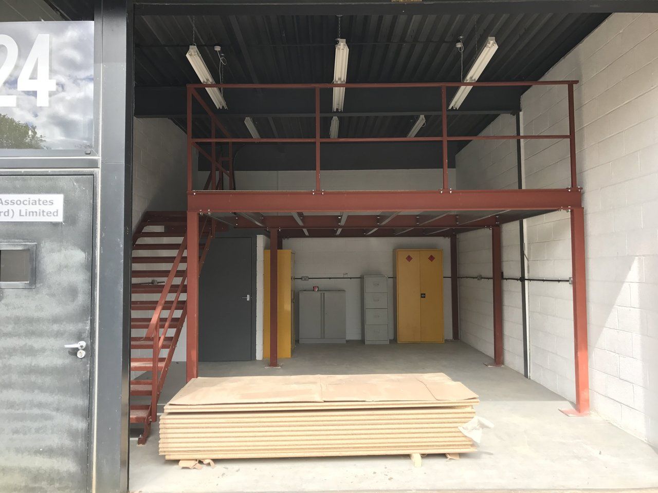 Mezzanine floor to small unit