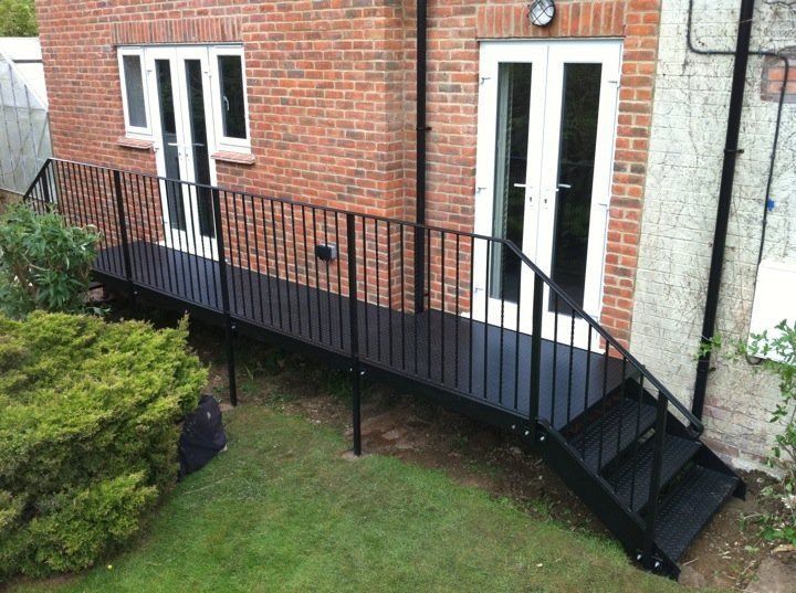 Access and walkway to raised doorway