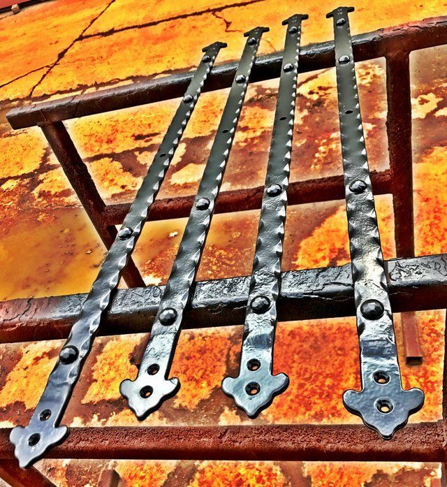 Medieval style door supports