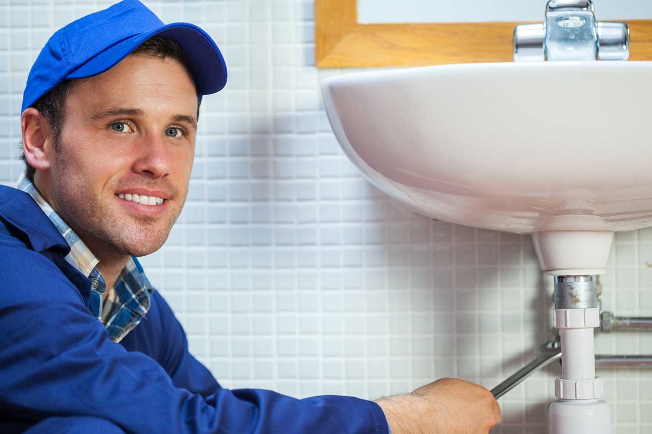 1385517-8-Plumber-1292x861-1920w.jpg