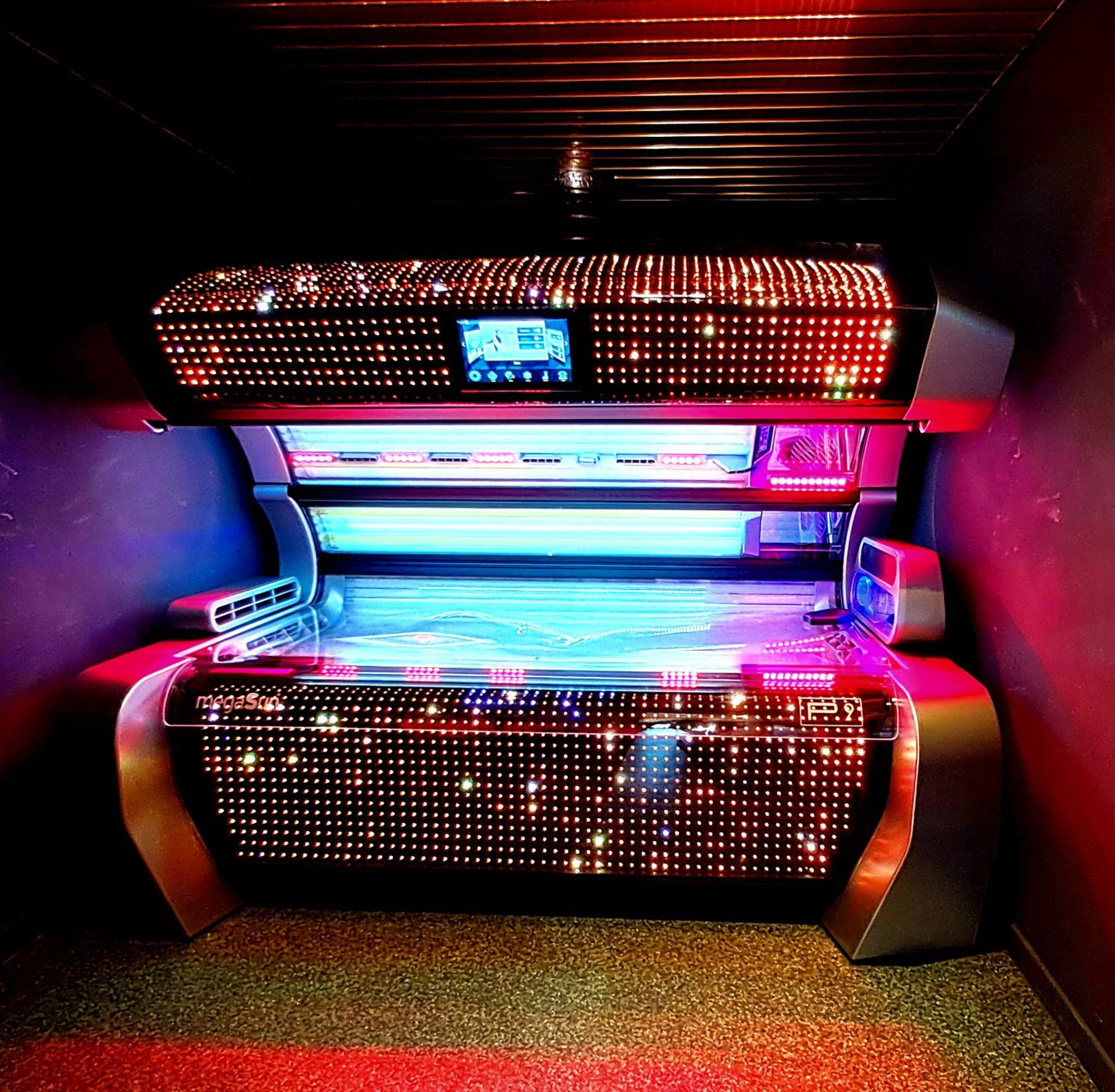 Ein Solarium P9 mit einem lcd-display auf der oberseite