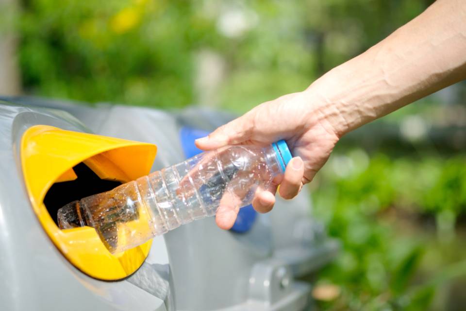 riciclaggio della plastica