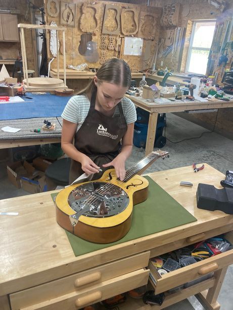 Luthier craftsmanship