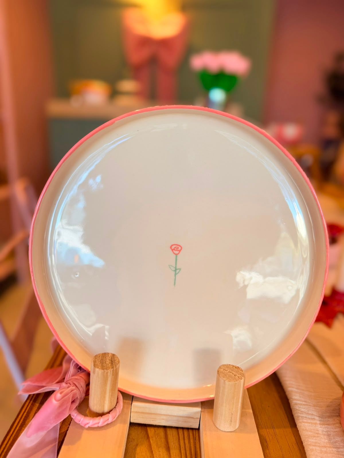plato playo rosa dibujada ceramica