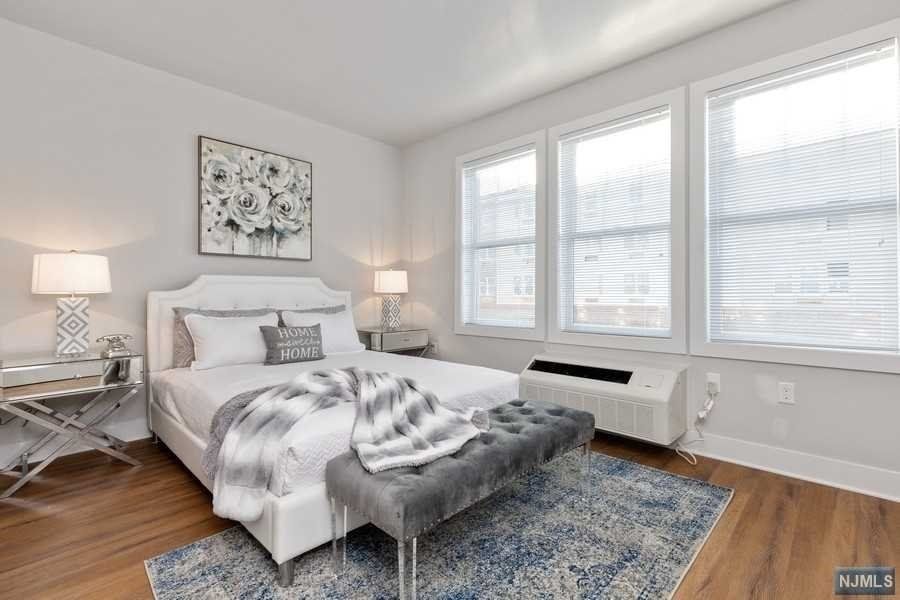 Bedroom | The Grande Saddle Brook, click for more information