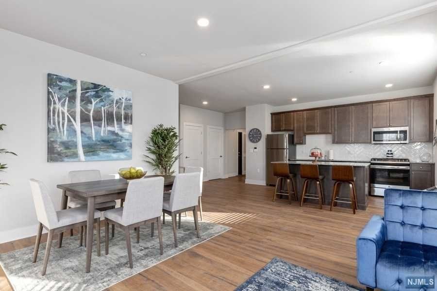 Kitchen/Dining | The Grande Saddle Brook, click for more information
