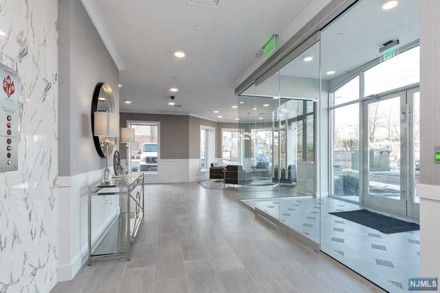 Entrance | The Grande Saddle Brook, click for more information