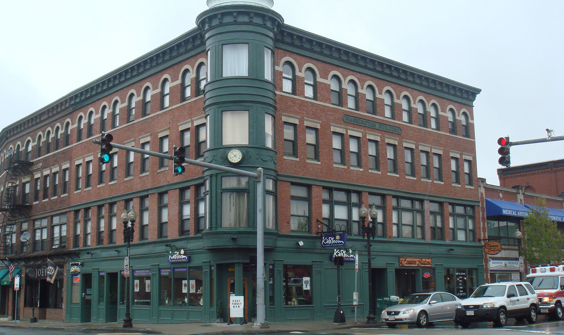 365 WASHINGTON STREET