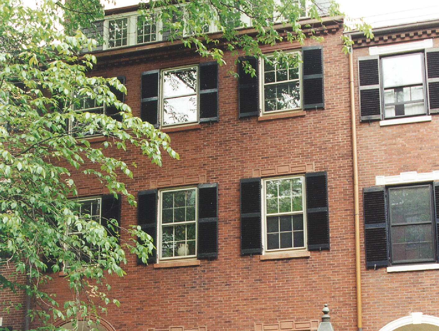 46 MOUNT VERNON STREET