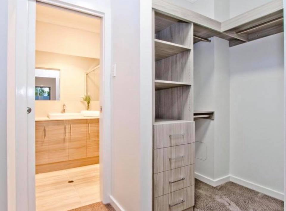 Walk-in-robes-image-02