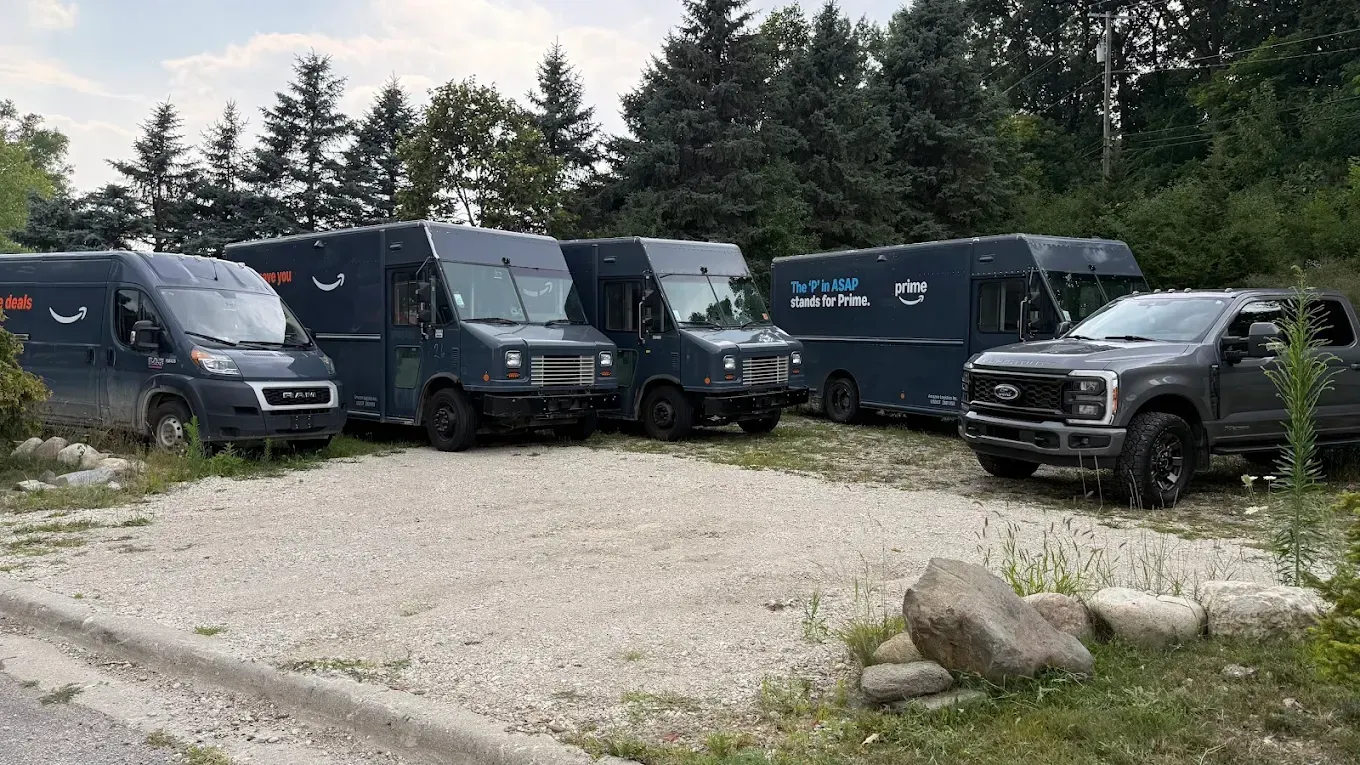 Black Van Fleet | Red's Automotive Repair Services