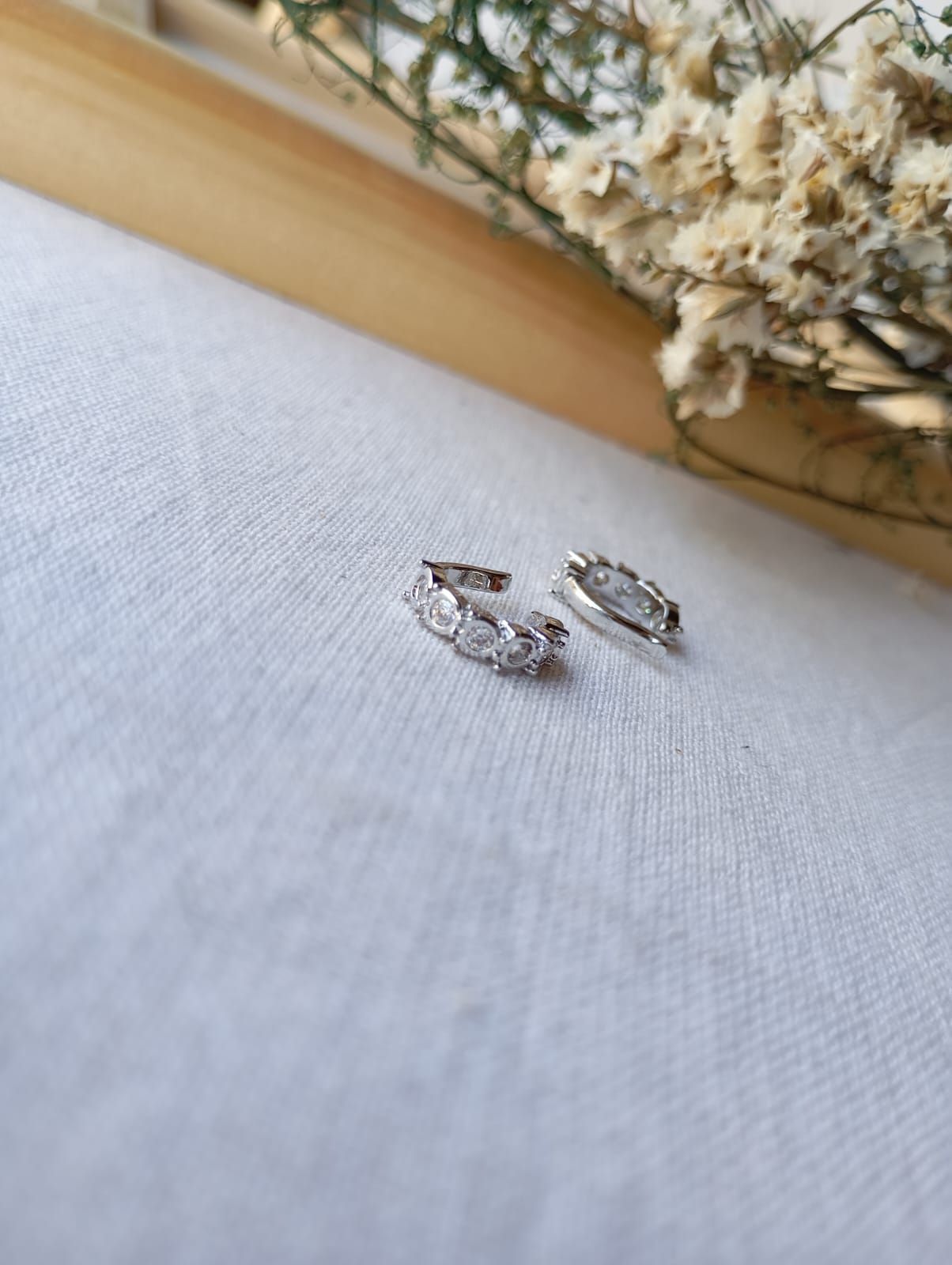 Aros cuff ( no necesitas perforación)