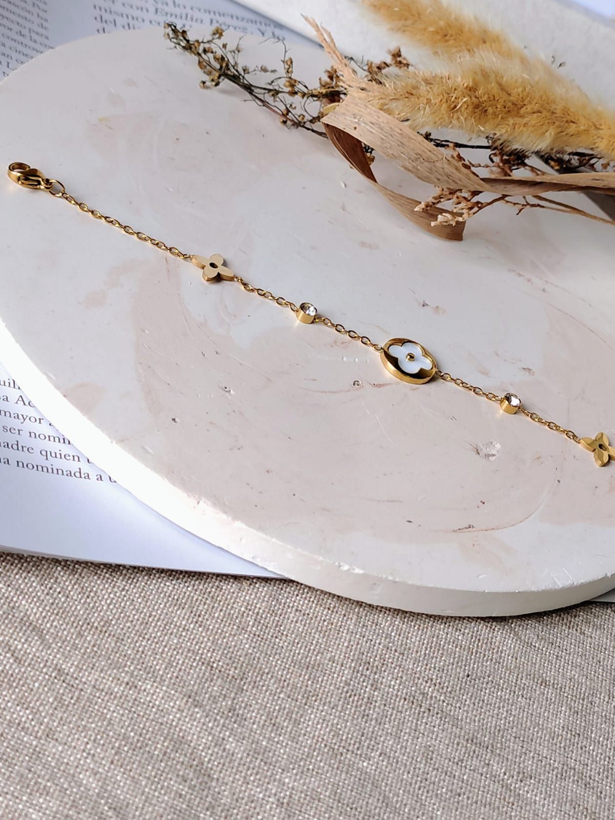 Pulsera TREBOL BLANCO