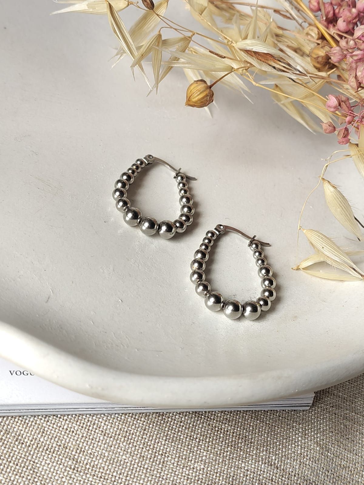 Argolla OVALADA FULL BOLITAS