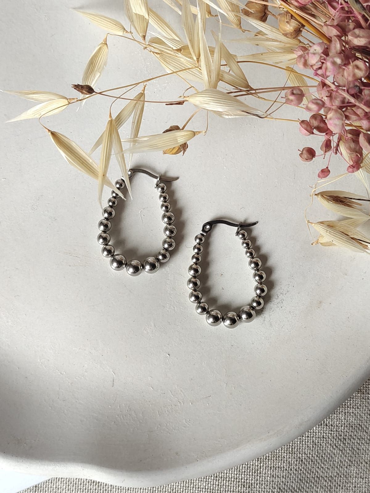 Argolla OVALADA FULL BOLITAS