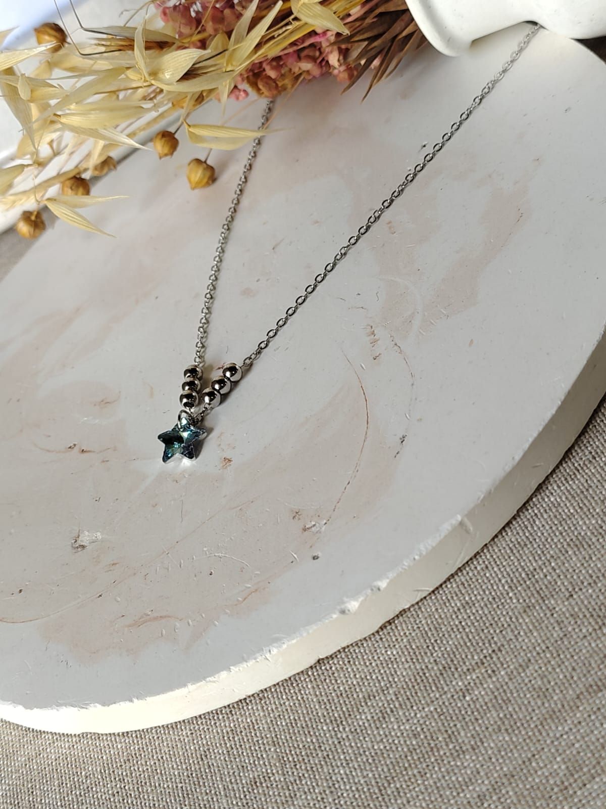 Collar estrella con bolitas