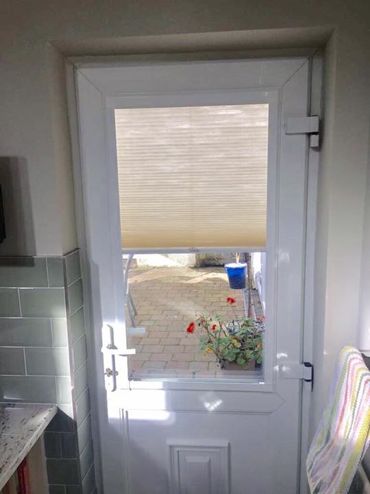 Perfect fit pleated blind - back door