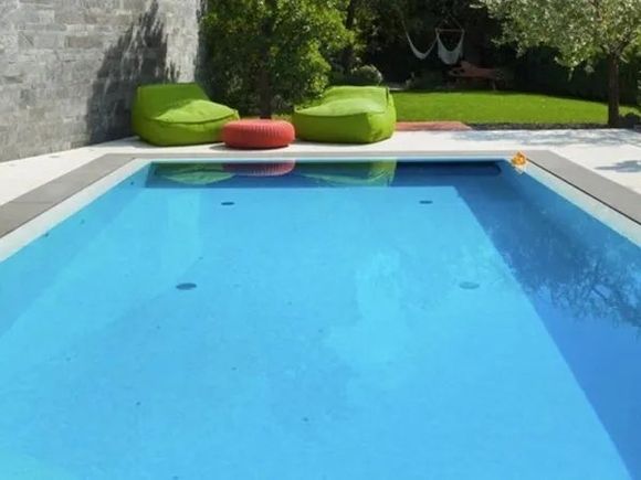 piscina per abitazione privata