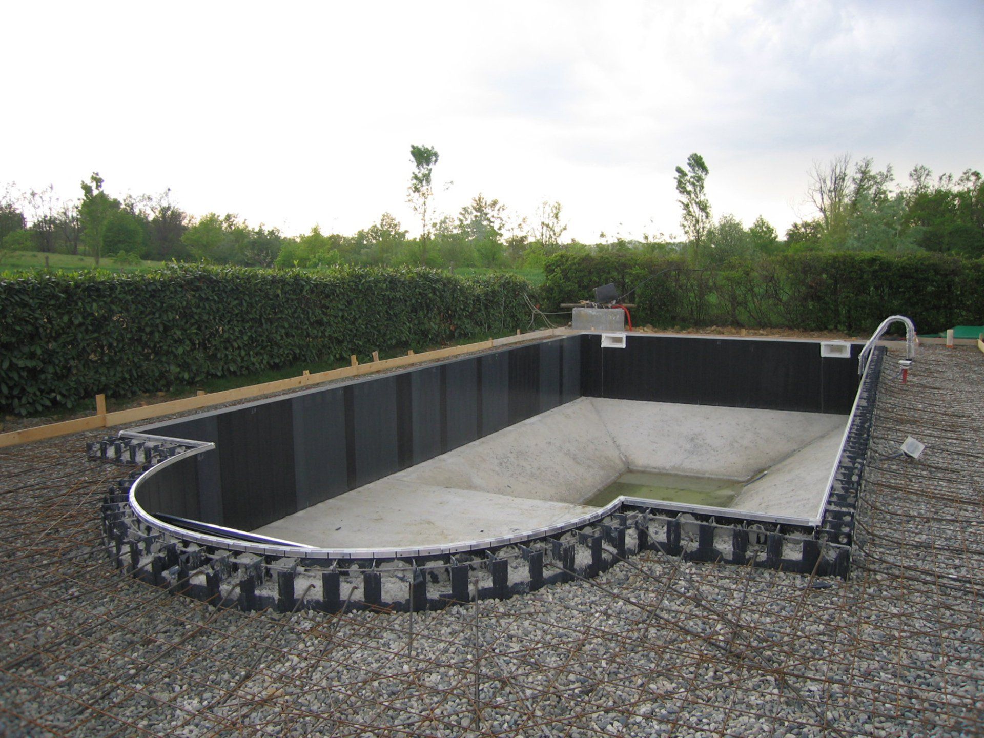 installazione piscina privata interrata