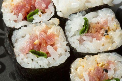 sushi con pesce freschissimo