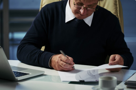 Qual a diferença entre auxílio-doença e aposentadoria por invalidez