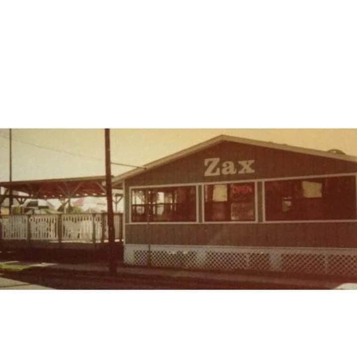 a building with the word zax on it