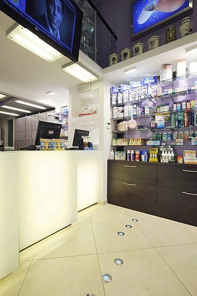 bancone farmacia Di Bartolo Angela