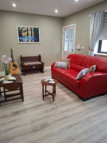 Coaches Corner Cosy Living Room
