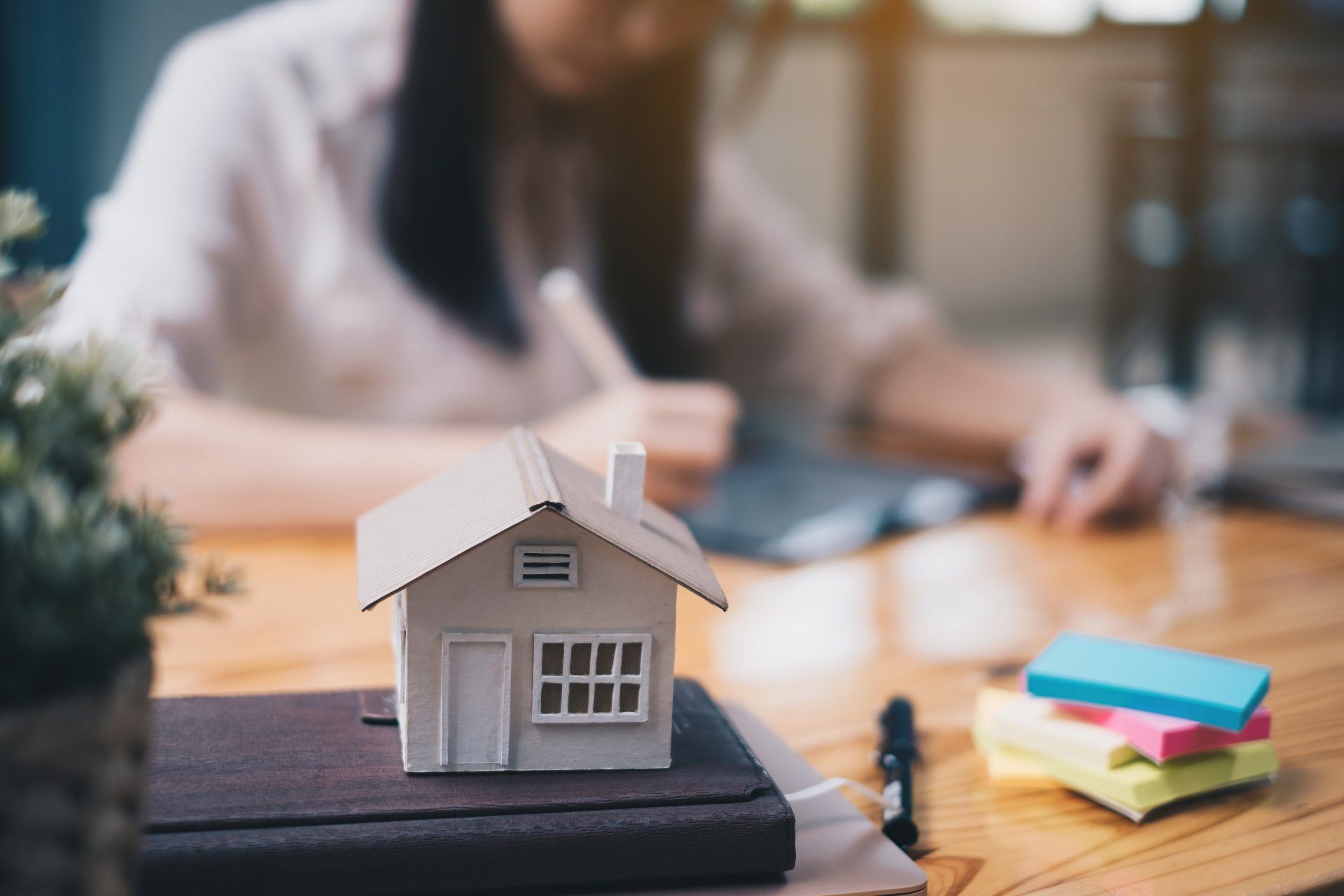 woman at desk estate planning for future