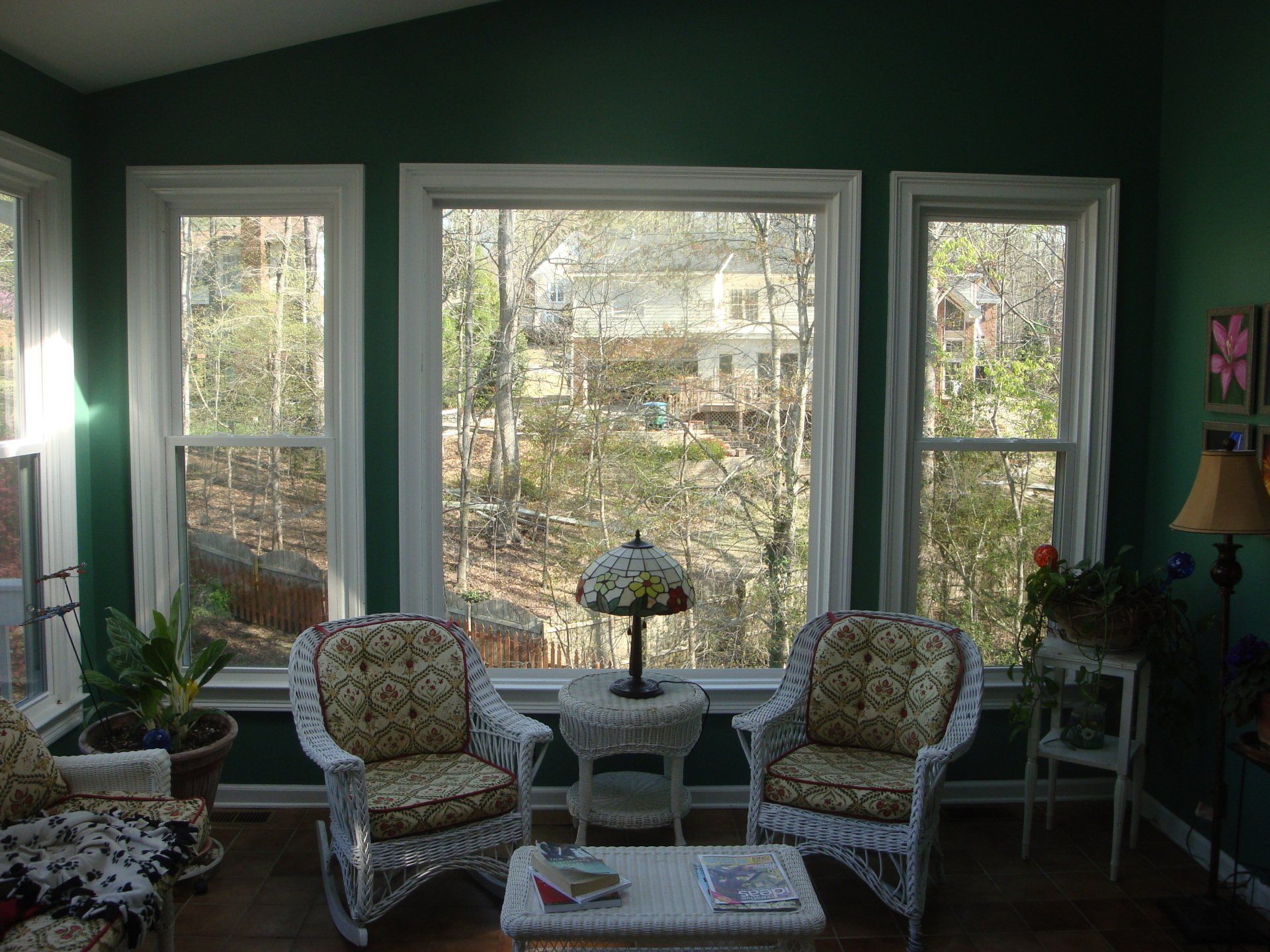 Living Room With Green Paint Wall — Tucker, GA — Quinn Windows