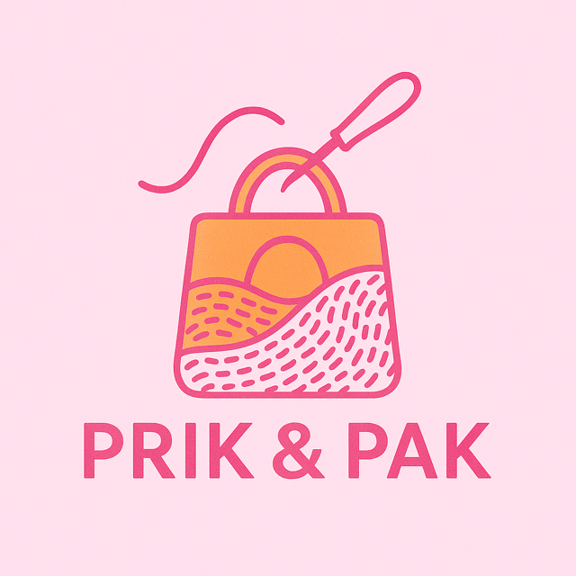 Roze en oranje logo: tas met zon, naald en draad. Tekst: PRIK & PAK.