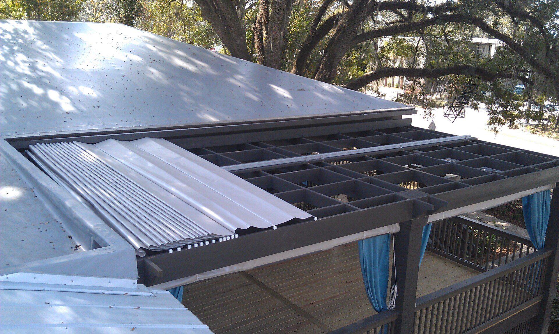 Custom Retractable Awnings for Your Home or Business Tallahassee, FL