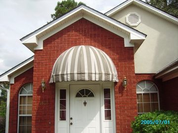 Awnings ─ Bullnose Residential in Tallahassee, FL