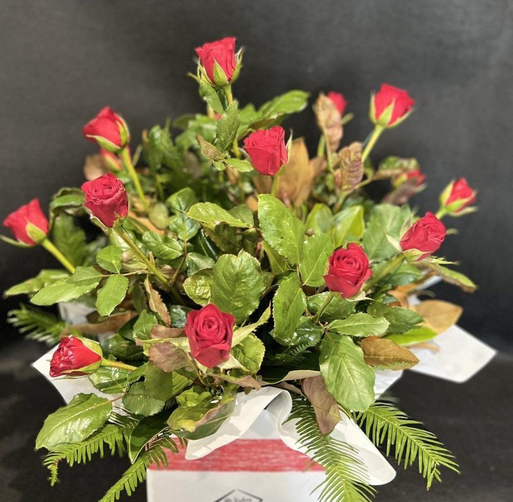 Red Rose Bouquet — J'adore Flowers & Gifts Cairns In Earlville, QLD