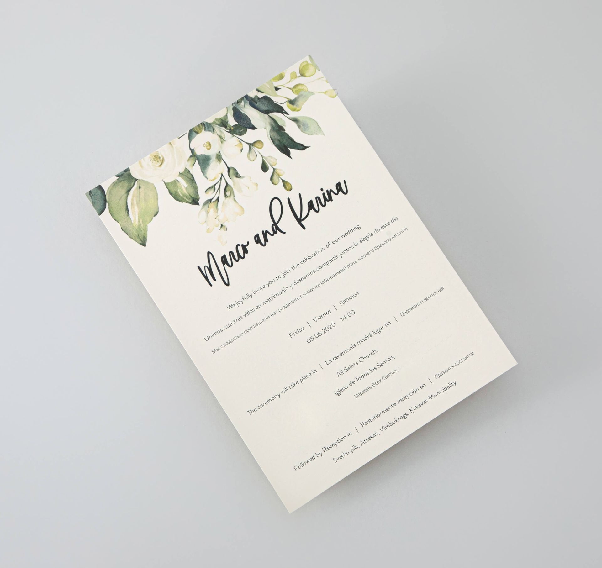 Wedding menu with floral watercolor design.