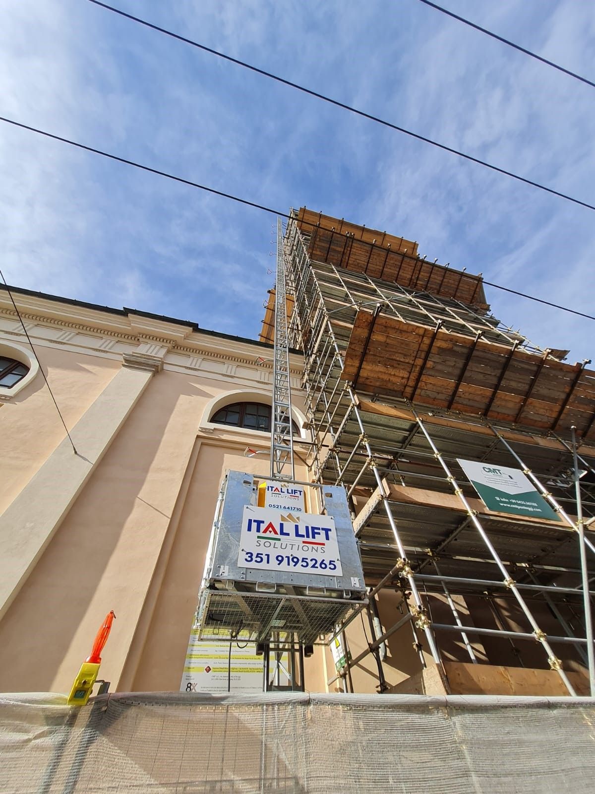 noleggio di montacarichi per l'edilizia di Ital Lift Solutions