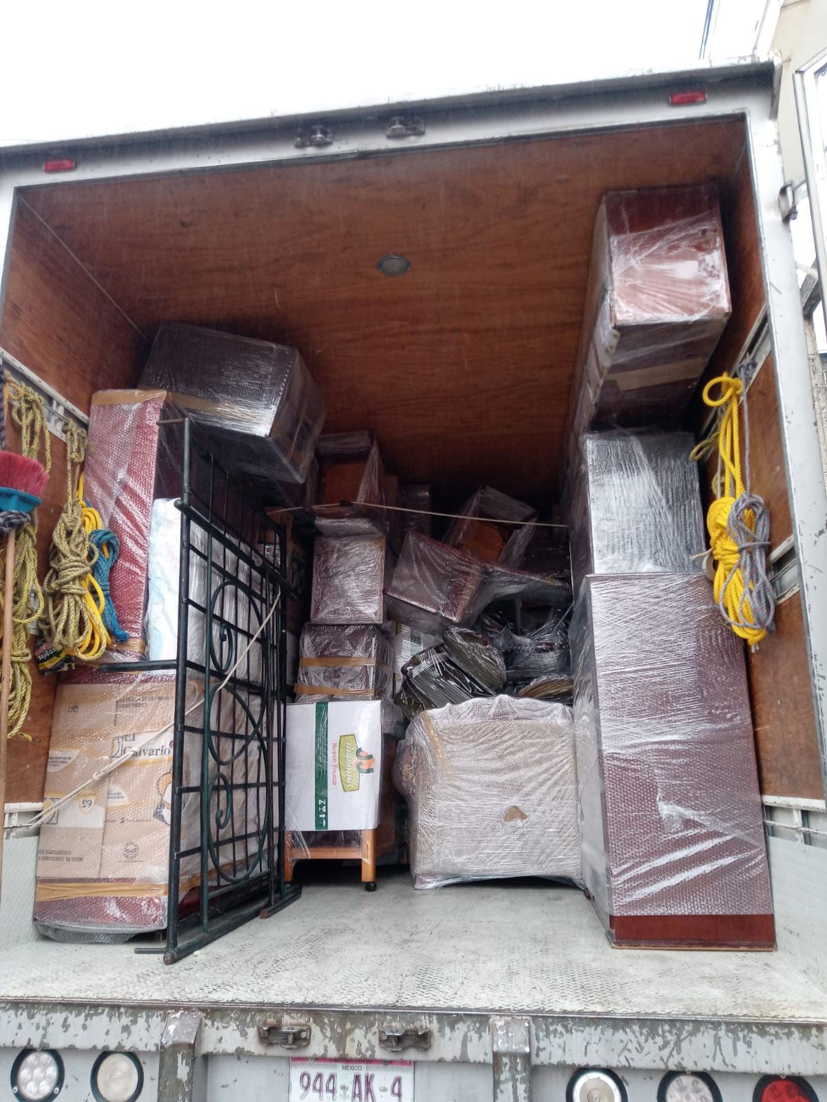 FLETES Y MUDANZAS LOS 2 HERMANOS