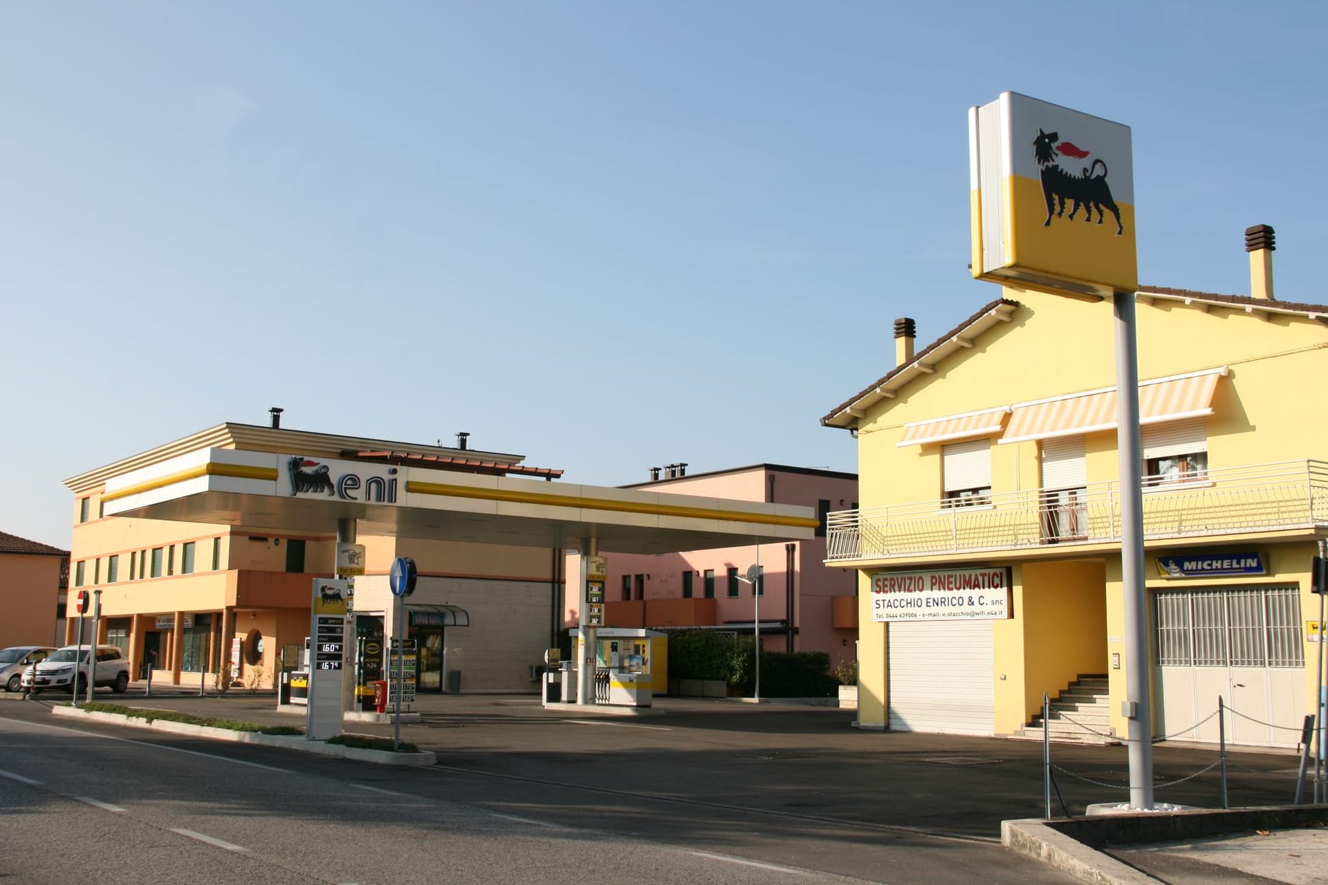 distributore carburante