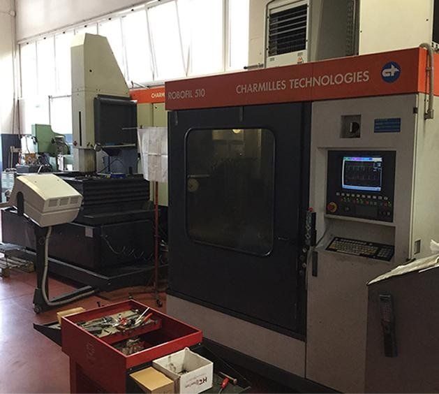 interno azienda di stampi per materie plastiche