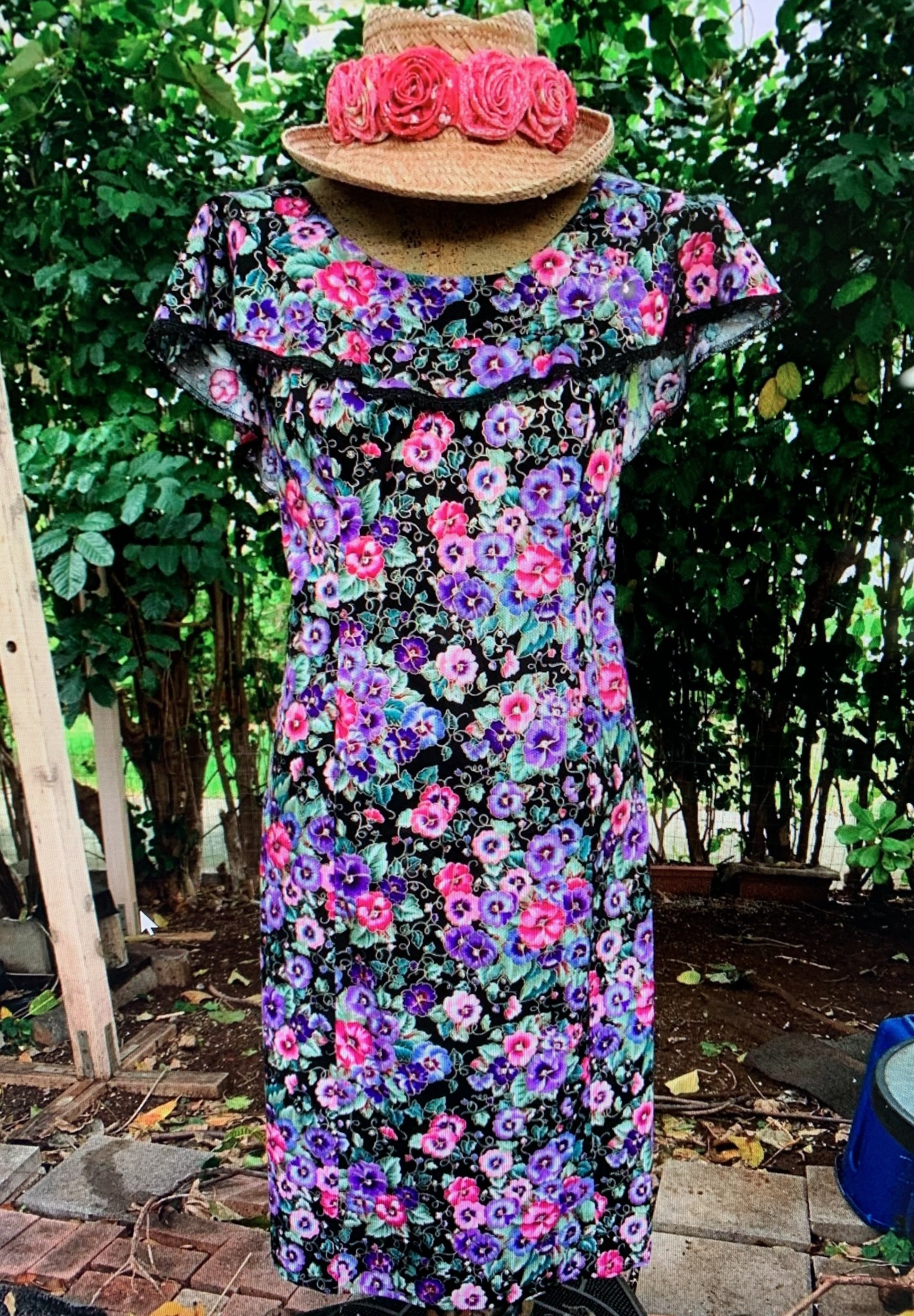 Napua-Kalakoa Pansies Bete Muu