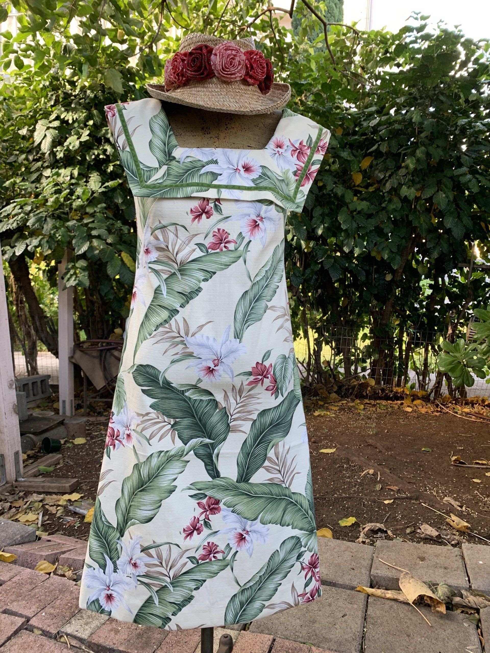 Bark Cloth Orchid bete inc hawaiian mumu