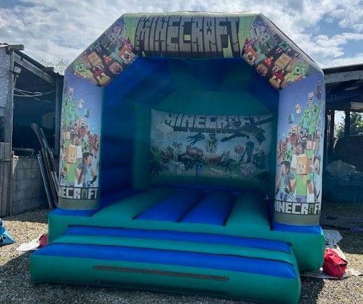 Princess Castle bouncy castle hire