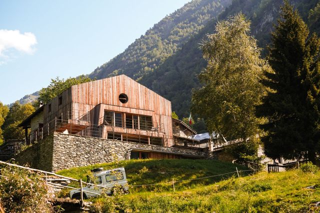Rifugio Val Di Togno: a Secluded Hideaway in the Italian Alps with