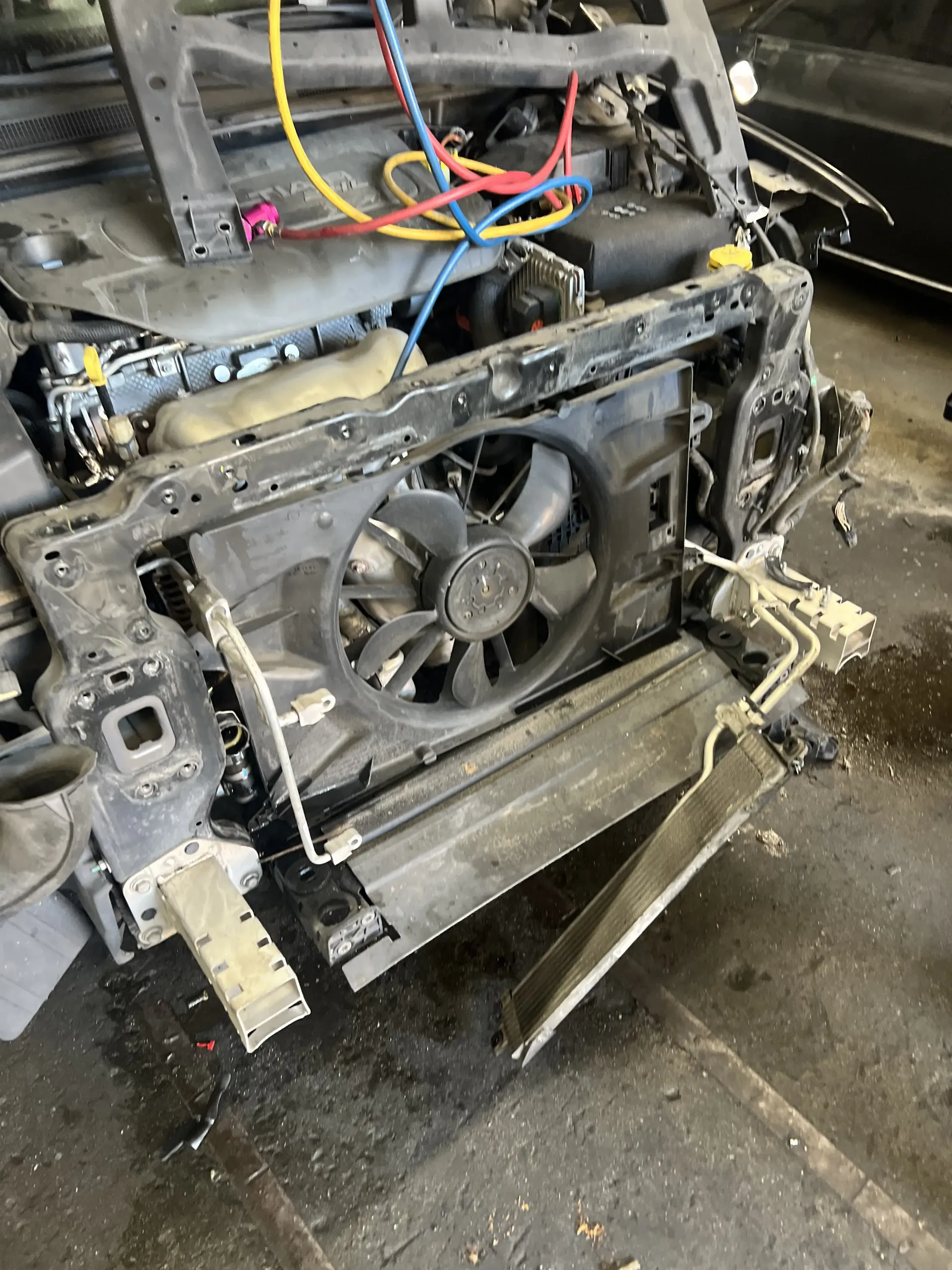 A picture of a car engine.