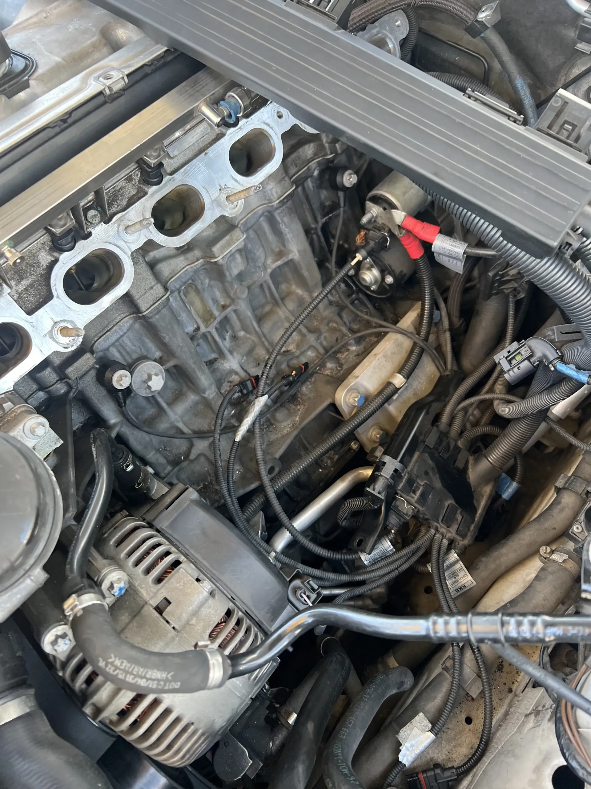 Picture of a car transmission dismantled