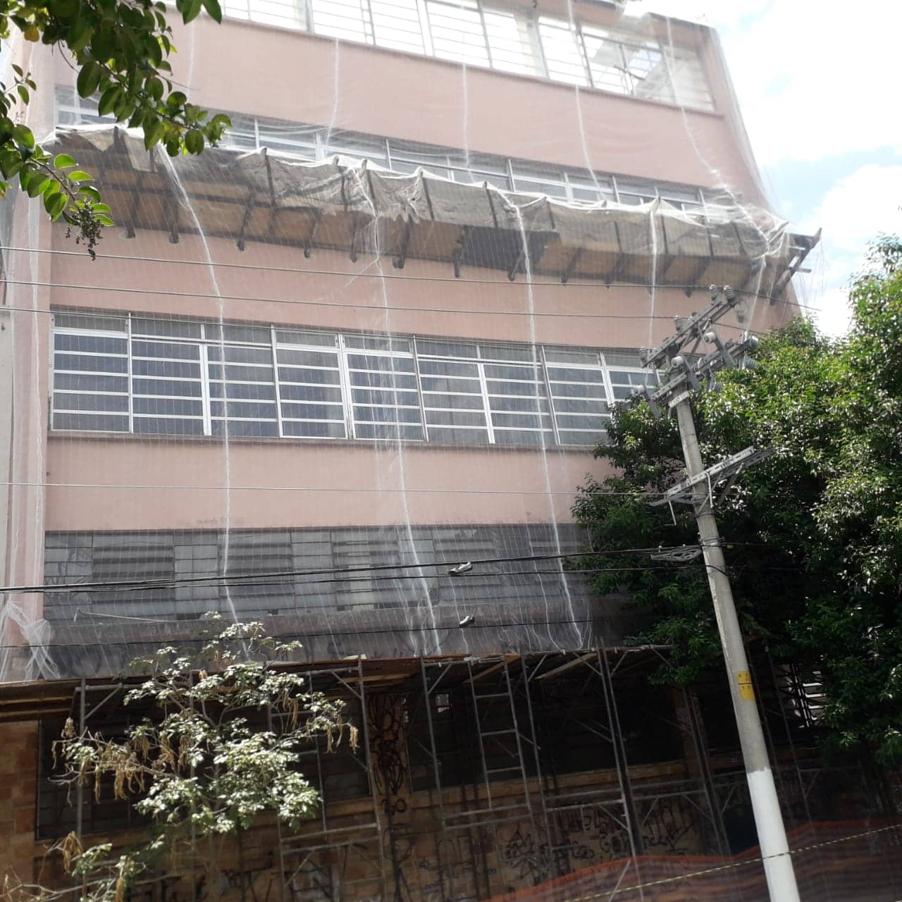 Serviço de Demolição Industrial - Demolidora Dias