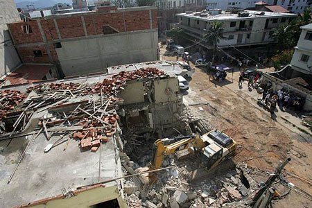 Serviço de demolição interna em residências e comércios (todos sem exceção)