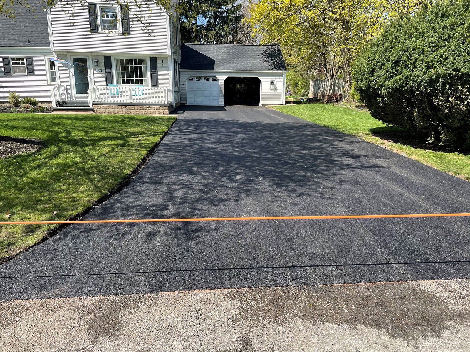 driveway paving | residential paving | Clarence, NY
